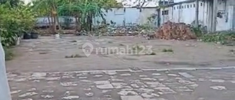 Prime Ready-to-Use Strategic Land on Sultan Agung Street 1