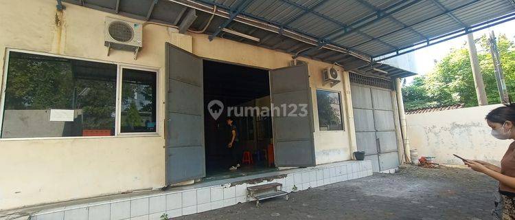 Jual cepat BU Gudang bekas Pabrik ,kondisi sangat Bagus 3 Lantai 1.500 M SHM di Kawasaan Industri Tambakaji 1