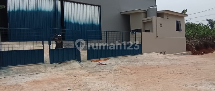 Ready-to-Use Strategic Warehouse for Business on Jatibarang Road 1