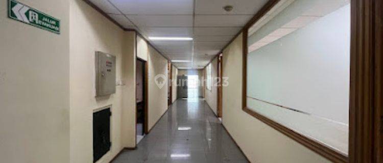 Gedung 4LT Di Menteng Jakarta Pusat 1