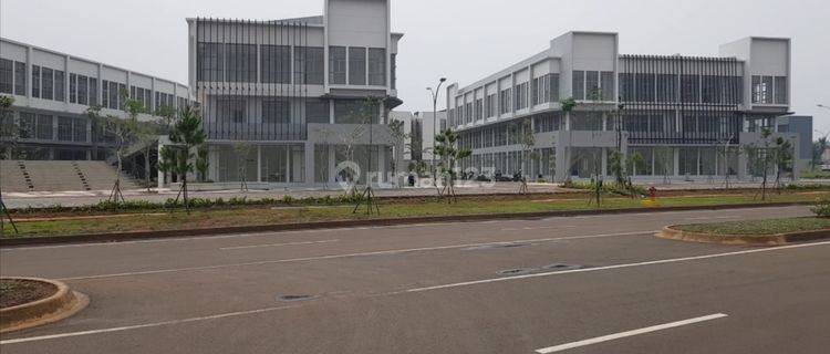 Ruko baru di BSD Mozia gandeng hoek dan badan 1