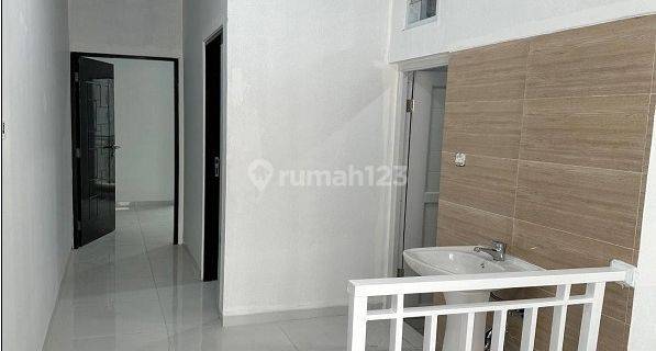 Dijual Rumah 3 Lantai Bagus Unfurnished di Tanjung Duren Selatan  1