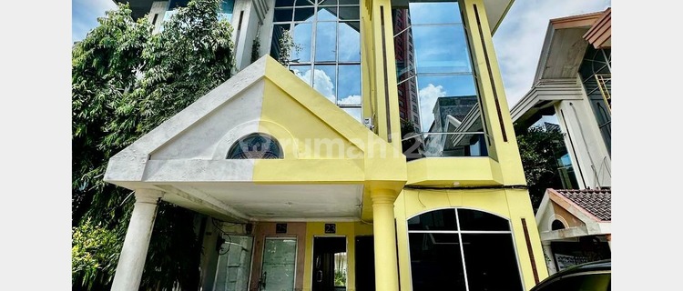 Price Drop 1M, 3-Storey Ruko at Taman Beverly - Negotiable 1