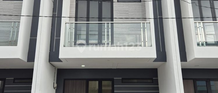 Split Level Rumah Gunung Anyar Harga Murah Meriah 1