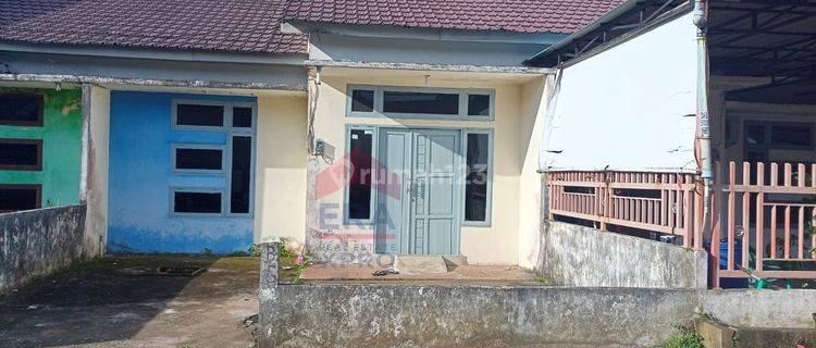 Rumah Sewa Bagus di Jalan 28 Oktober, Komplek Pelangi 28, Pontianak 1