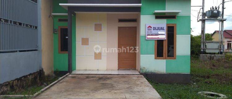 Rumah Tipe 36 Butuh Renovasi Unfurnished di Jalan Pemda, Komplek Star Borneo Residence 10, Desa Kapur, Pontianak Timur 1