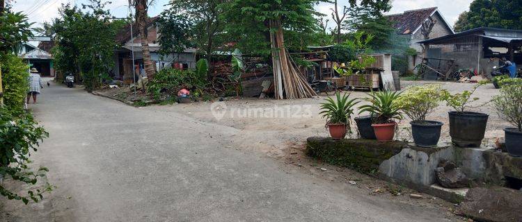 Dijual Tanah Pekarangan Murah di dekat Pasar Pleret Banguntapan  1