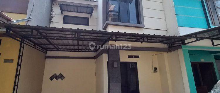 Dijual Rumah Murah Dua Lantai Dekat Kota Jogja  1