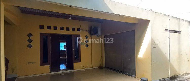 Dikontrakan Rumah 3 Kamar Tidur Dekat Kampus Stipram Ringroad 1