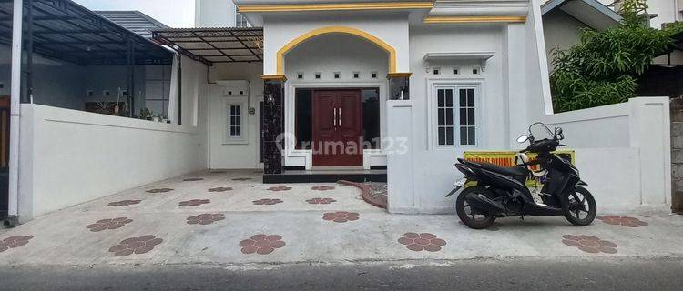 Dijual Rumah Murah Siap Huni Dua Lantai Dekat Kota Jogja  1