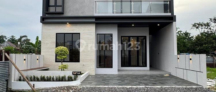 Rumah Mewah Dalam Cluster Lokasi Strategis Hanya Selangkah ke Lotte Mart Maguwoharjo Yogyakarta 1