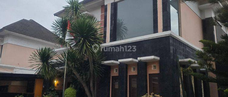 Jual Rumah 2 Lantai Furnish , Posisi Hook Dekat Tugu Jogja 1