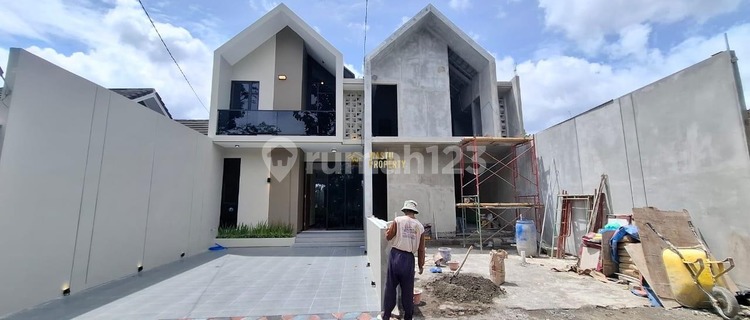 Rumah 2 Lantai Full Furnish Tanah Luas Dekat Tengkleng Gajah 1
