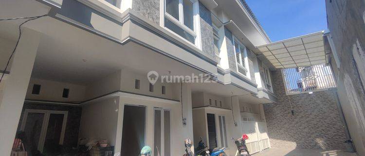 Rumah 2 Lantai Modern Minimalis Ploso Timur Surabaya 1