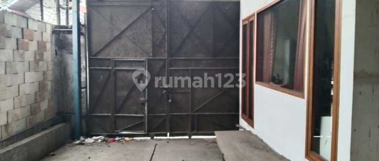 Disewakan Rumah Di Sayap Gardujati 1