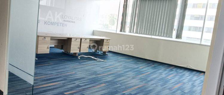 Sewa kantor di Jakarta menara Ravindo 200M² partisi 190k Nego  1