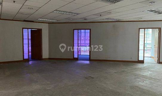 Sewa Kantor di Mt Haryono Jakarta Selatan 155m2 Bare 165k Nego 1