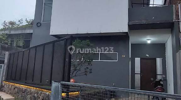 Turun Harga Dijual Rumah Minimalis Modern Cikutra Bandung 1