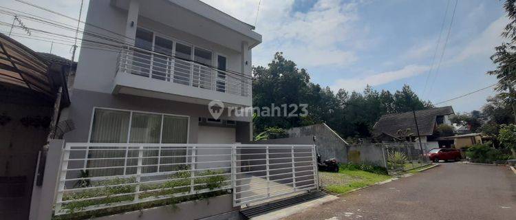 Dijual Rumah Komplek Unpad Cigadung Kota Bandung Strategis 1