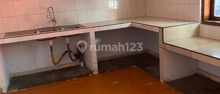 Ruko Pasirkaliki in Cicendo, 170.0 m², unfurnished. 1