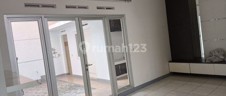 Rumah Kota Baru Parahyangan Bagus Siap Huni 1