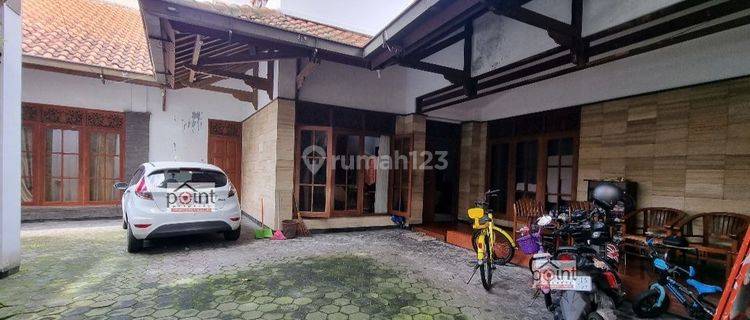 Rumah mewah luas Purwosari dijual cepat BU laweyan solo 2 Lantai SHM 1