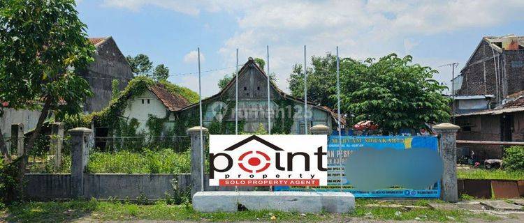 Tanah di Pasar kliwon 440 m² SHM dijual cepat bawah harga 1