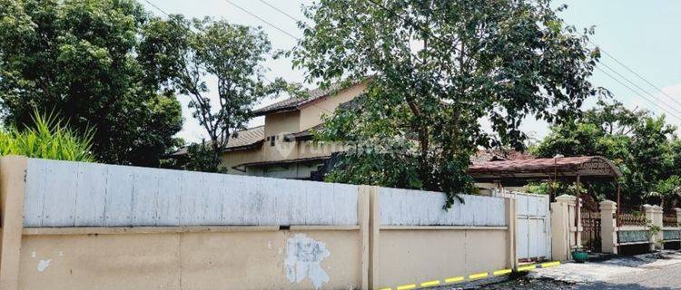 Tanah solo kota Kerten Laweyan strategis 1028 m² dijual cepat 1