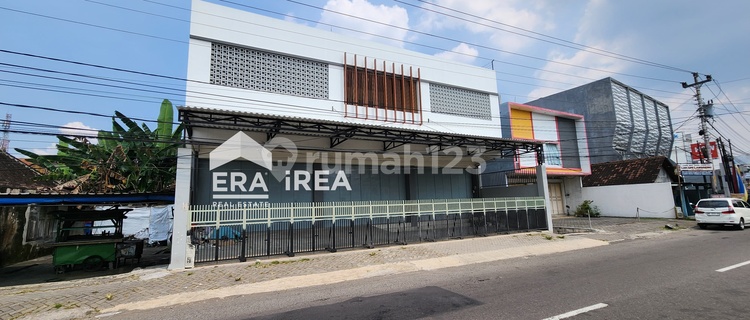 Ruang Usaha Siap Pakai Disewakan di Palur Solo 1