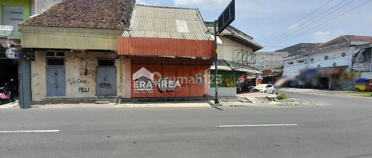 Ruang Usaha Solo Kota Area Luwes Lojiwetan 1