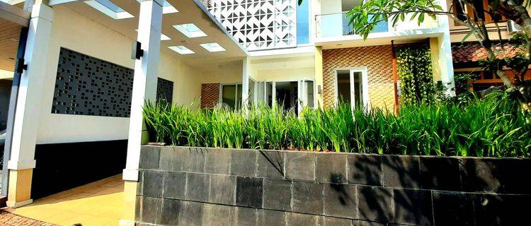 Rumah Bagus 2 Lt, Fully Furnished, View Driving Golf di Bali View 1