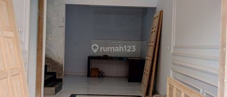 Rumah 3 Lantai Baru di Jagakarsa, Jakarta Selatan 1