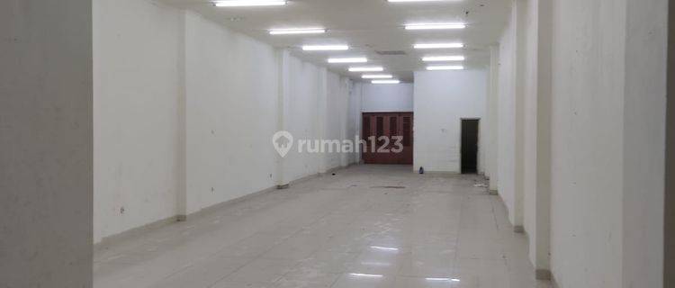 Jual / Sewa Ruko Lokasi di Jl Pancoran Glodok Jakarta Barat Sebelah Gedung Chandra 1
