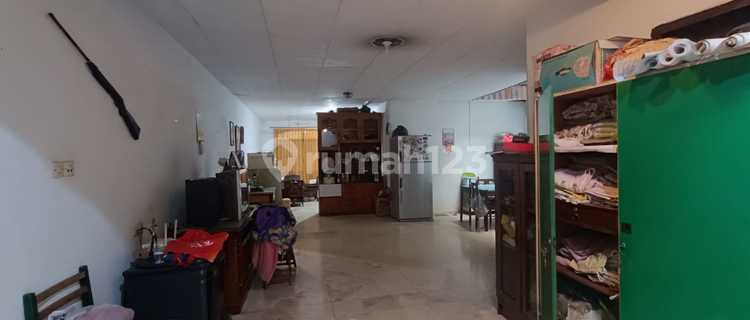 Hunian Nyaman Di Taman Kota Lokasi Strategis Dekat Mall Puri Indah Akses Halte Busway & Kereta 1