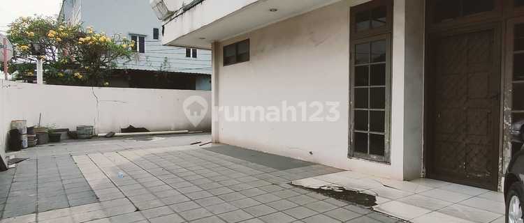Dijual Rumah Milenial Area Taman Kota Jakarta Barat Dekat Stasiun Kereta  1