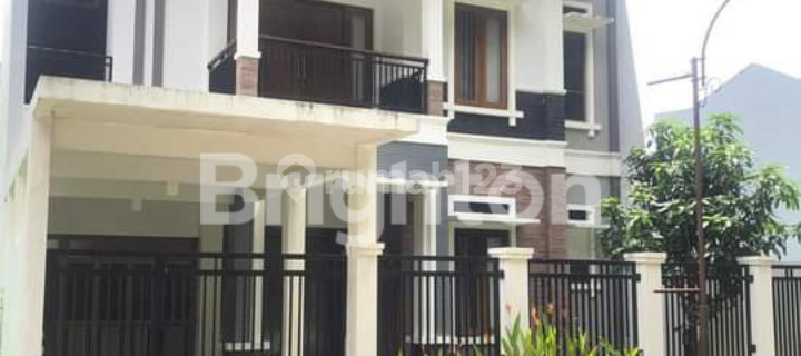 Ready-to-Live Large House in Strategic Location, Central City, Papandayan, Gajahmungkur, Semarang 1