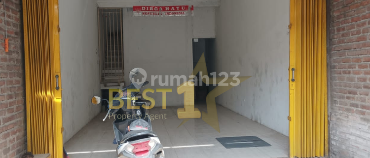STRATEGIC SHOPHOUSE ON CIMAHI'S GOLDEN ROUTE! 1