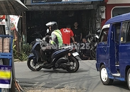 Strategic Shop House at H Muslich Beji Intersection, Depok 1
