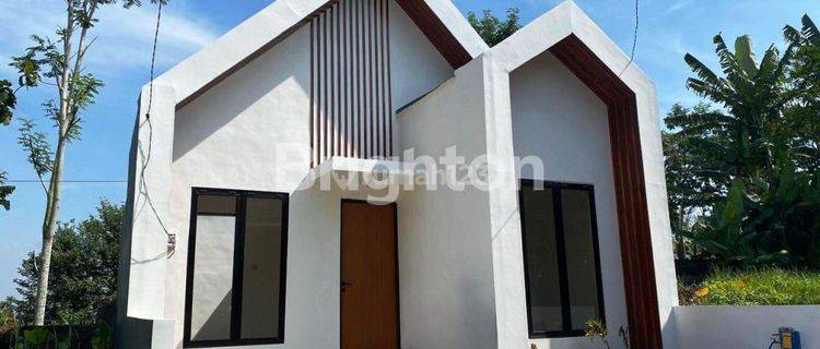 RUMAH CANTIK BARU SIAP HUNI DAERAH BURING MALANG 1