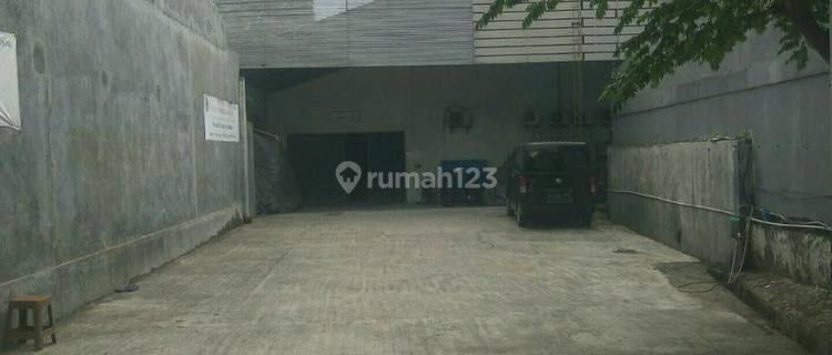 Gudang Bagus LB 1004 m² di Serpong Tangerang Selatan  1
