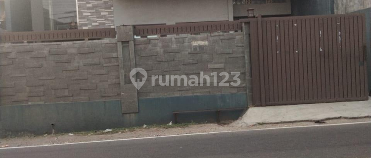 Ready-to-Occupy House in Bayongbong Garut Well-Maintained 2-Story Building 1