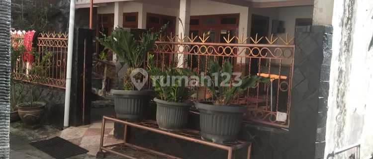 Rumah Siap Huni di Garut Kota Bangunan 2 Lantai Halaman Luas 1