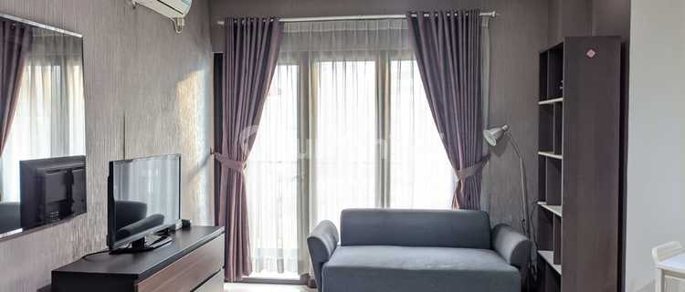 Studio Disewakan Lantai 10 Furnished Hommy Nyaman 1