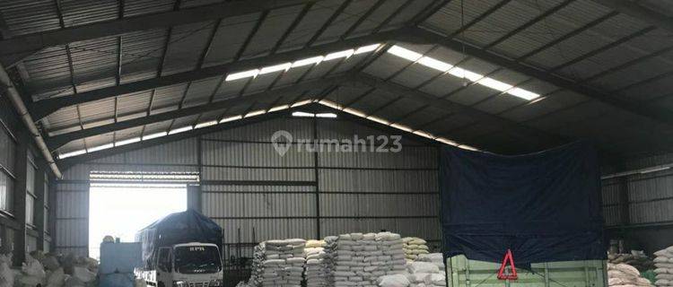 Gudang Bagus, Siap Pakai, Row Jalan Raya, Container Salipan, Pungging Mojokerto 1