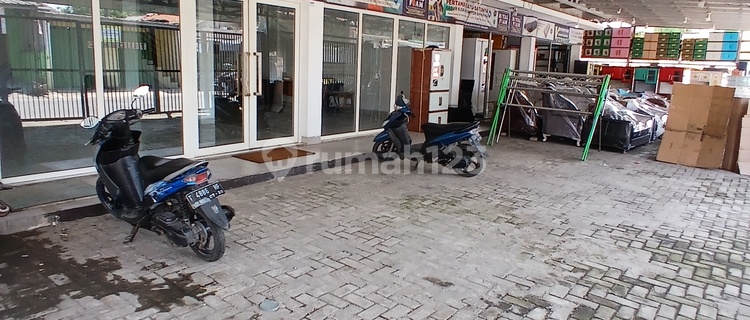 For Rent: Ready-to-Use Adjacent Shophouse in Kosambi, Karawang 1