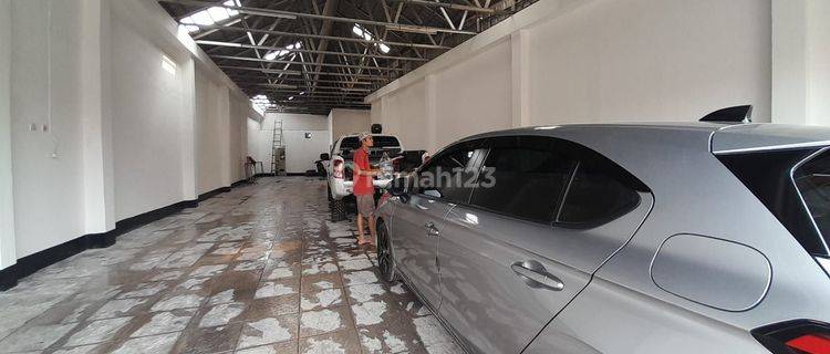 Disewakan ruko ex showroom lokasi strategis duren sawit 1