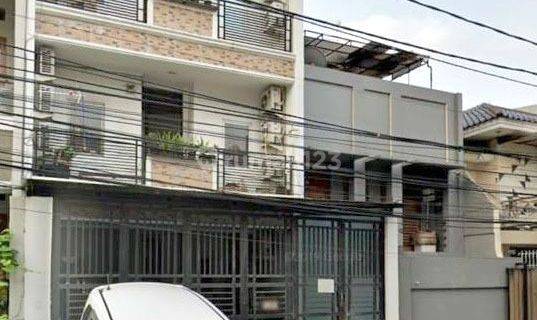 Dijual Rumah Kost 30kmr di Taman Daan Mogot Grogol 1