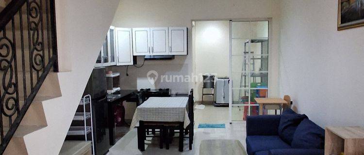 Disewakan Rumah Bagus Furnish Siap Huni Cluster West Europe 1