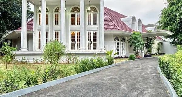 Rumah Lingkungan Tenang Dan Nyaman Dalam Komplek Mewah di Hang Lekir, Jakarta Selatan 1