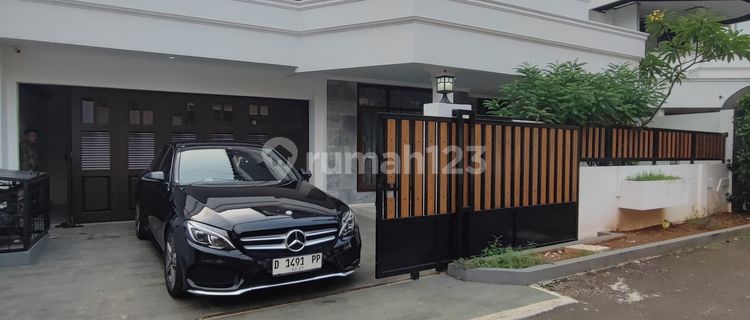 Well-Maintained Move-In Ready House in a Complex in Antasri, Flood-Free, Close to TB Simatupang Toll Road, South Jakarta 1